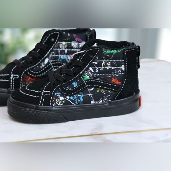 🔥🔥 Vans X Disney 100 Toddler Kids SK8-Hi Zip Villains Size 6 - Picture 15 of 16